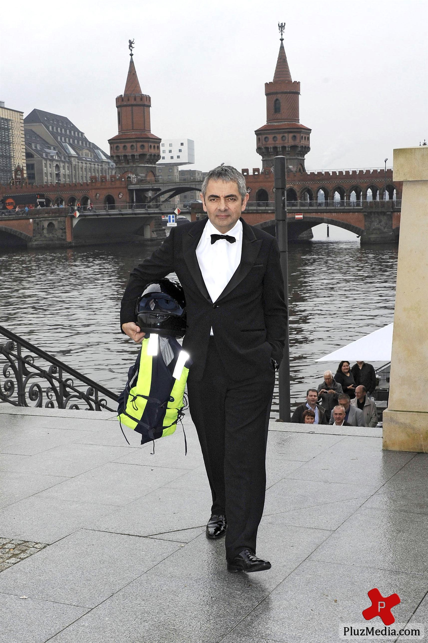 Rowan Atkinson at a photocall to promote his new movie 'Johnny English - Jetzt erst recht' | Picture 88146
